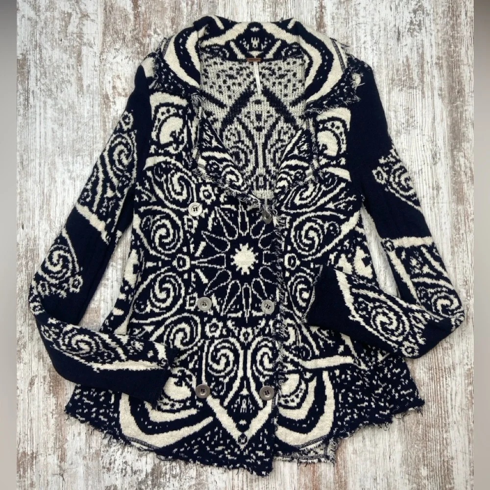 Free People Smitten Kitten Mandala Cardigan Black/White Small GUC!